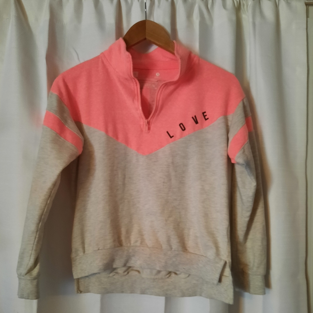 Xersion Girls "Love" Pull-over Size XL